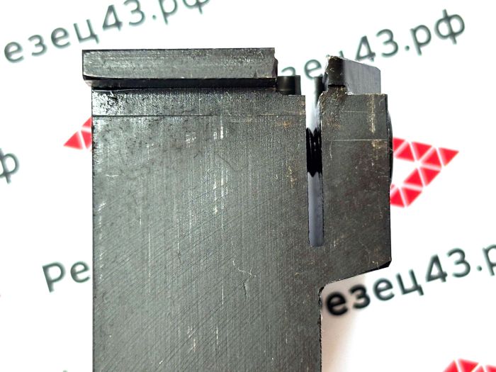 Резец отрезной канавочный MGEVR2525-4