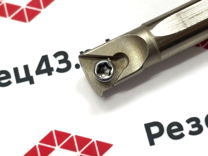 Резец резьбовой HNR0007J08 (инструментальная сталь H13)