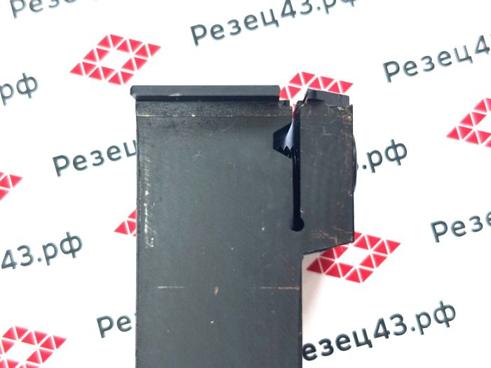 Резец отрезной канавочный MGEVR2525-2