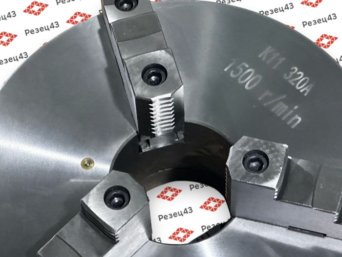 Патрон самоцентрирующийся 3-х кулачковый 320 мм УК6 (К11-320A/С6)